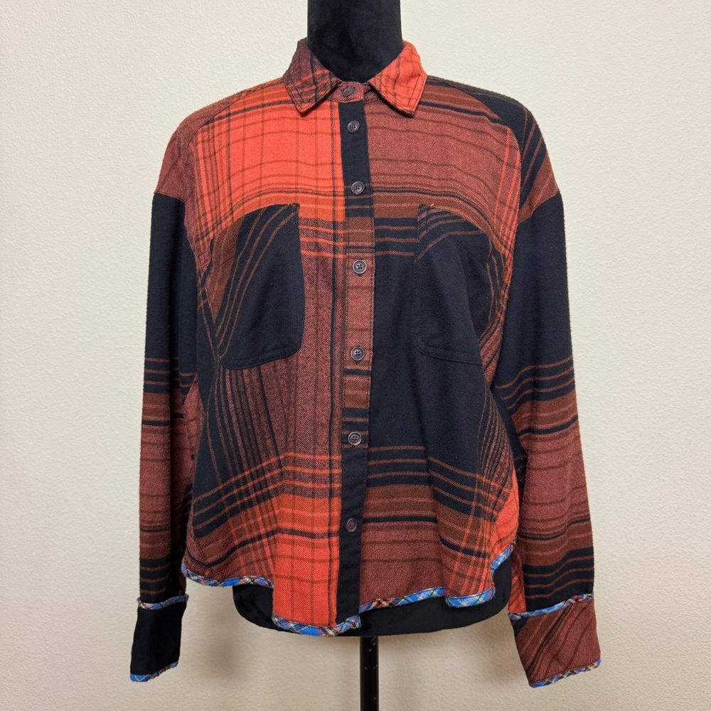 BDG top women small long sleeve button down flowy slouchy flannel red